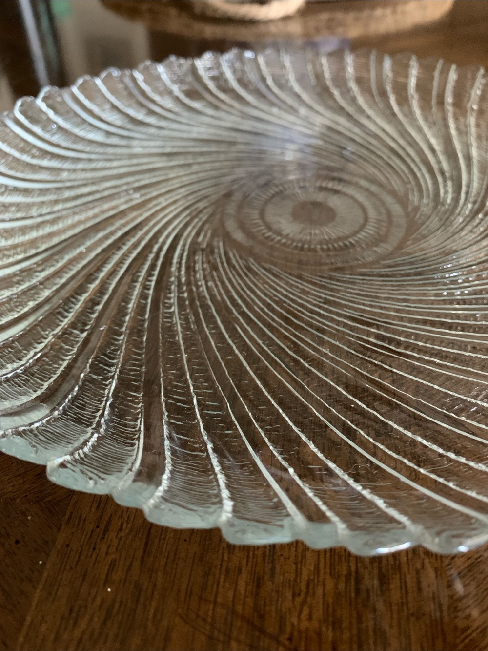 Stunning Arcoroc French Glass Seabreeze Swirl  Dinner Plate, 10 inch. France